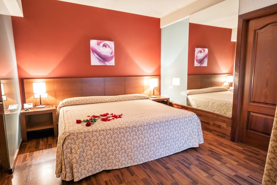 Hotel Spa Sinagoga Hervas Exterior photo
